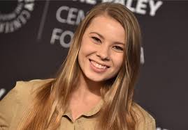 View latest posts and stories by @bindisueirwin bindi irwin in instagram. 74awxuxspl279m