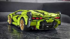 Budidaya tanaman jarak dan industri pengolahan minyak jarak di kecamatan klego, andong, kemusu, juwangi, wonosegoro dan nogosari. Lego Hasilkan Replika Lamborghini Sian Dalam Skala 1 8 Lengkap Dengan Spoiler Yang Berfungsi Motoqar