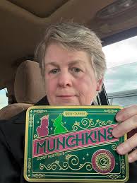 What do people use the Wicked Tin with Munkins for?