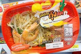 7-11 มีอะไรบ้าง - อยากกิน #ผัดไทกุ้งสด🦐 ก็ไปเซเว่นได้นะ... | Facebook