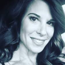 Jennifer Kline's Instagram, Twitter & Facebook