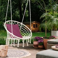 Cambridge brown wicker outdoor patio chaise lounge with cushionguard midnight navy blue cushions. Chaise Hamac Suspendue En Macrame Interieur Ou Exterieur Id Market