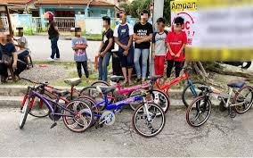 Maybe you would like to learn more about one of these? Six Parents Of Basikal Lajak Kids Arrested Bikesrepublic