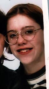 Killer that decapitated teen girlfriend with whirligig clothes pole dies in  hospital