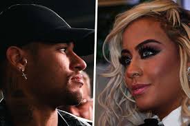 Neymar's sister has been for a long time in the spotlight by spanish media since neymar joined barcelona. Who Is Neymar S Sister Rafaella Santos And The Curse Of Her Birthday Goal Com