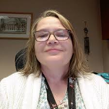 Barbara Fowler's Instagram, Twitter & Facebook