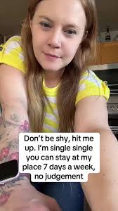 Living Alone After 40: Embracing Singlehood