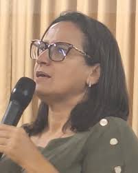 Professor » Cláudia Starling Bosco » Faculdade de Educação » Departamento  de Métodos e Técnicas de Ensino » Somos UFMG