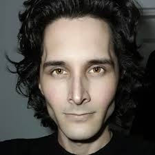 Hjelp en fattig ufør mann med å betale ned kredittkort så han kan få mer  livsglede.