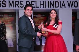 An aspiring indian entrepreneur confronts disapproval, sexism and rivalry as she draws from culture for her forthcoming film, miss india, the actress has completely transformed herself to look the part. Miss India 2021 Audition Date Online 11 January To 11 March