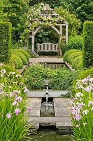 Atmosphere Demeure ƹ ӝ ʒ Le Blog Un Jardin Baroque Garden Design Backyard Landscaping Designs Topiary Garden