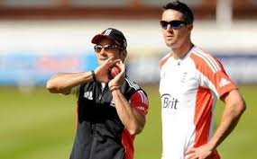 His victims include italian fashion designer gianni versace and chicago real estate developer lee miglin. Kp Row I D Like To Hug Strauss And Patch Up Says Pietersen Sports Cricket Emirates24 7