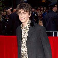 Daniel jacob radcliffe (born 23 july 1989) is an english actor, best known for playing harry potter in the harry potter film series.born and raised in london, radcliffe made his acting debut at age 10 in the bbc one television film david copperfield (1999), followed by his feature film debut in the tailor of panama (2001). Young Daniel Radcliffe At Premiere Of Harry Potter And The Chamber Of Secrets