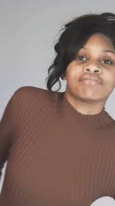 Hi I’m Nevaeh Bennett, I am a runway model, actress, dancer and volleyball  player. I love family events and gatherings.