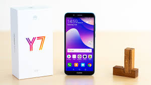 Huawei Y7 2018 im Test: Viel Display ...