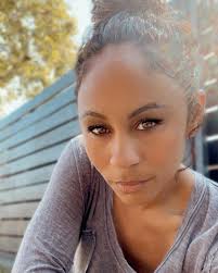 Shana May Jackson (@actionwithmsjackson) · Instagram 照片和视频