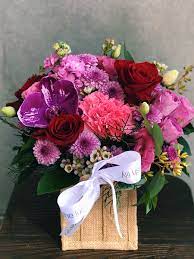 Flowers for brisbane, australia offers same day flower & gift basket delivery for brisbane, australia at very low rates. Violet The Lush Lily Brisbane Florist Flower Delivery Carindale Loganholme Brisbane Buy Flowers Online