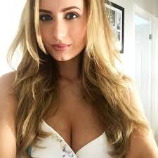 Sammy Braddy flaunts her incredible figure