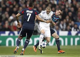 Ce samedi 28 mai 2011, le fc barcelone et manchester united vont se retrouver dans le cadre magique de wenbley pour la finale de la ligue des champions. Photos Foot Karim Benzema Anthony Reveillere 16 03 2011 Real Madrid Lyon 8eme De Finale Champions League