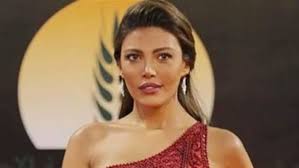 مسلسل الدراما المصري لما كنا صغيرين الحلقة الثالثة 3 بطولة ريهام حجاج وخالد النبوي مشاهدة وتحميل اون لاين 2020 بجودة عالية 720p. Ø§Ù†ØªÙ‚Ø§Ø¯Ø§Øª ÙˆØ§Ø³Ø¹Ø© Ù„Ø±ÙŠÙ‡Ø§Ù… Ø­Ø¬Ø§Ø¬ Ø¨Ø¹Ø¯ ØªØµØ¯Ø±Ù‡Ø§ Ø¨ÙˆØ³ØªØ± Ù„Ù…Ø§ ÙƒÙ†Ø§ ØµØºÙŠØ±ÙŠÙ† ÙˆØ®Ù„ÙÙ‡Ø§ Ø§Ù„Ù†Ø¨ÙˆÙŠ ÙˆÙ…Ø­Ù…ÙˆØ¯ Ø­Ù…ÙŠØ¯Ø©