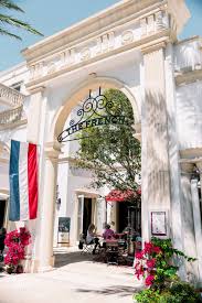 Travel Guide To Naples Florida Where To Eat See Shop And Stay Florida Travel Guide Naples Florida Florida Travel