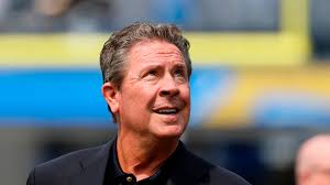 Jacob Stallings' path to starting catcher and Miami Marlins