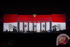 Indonesia tercatat memiliki enam istana kepresidenan, yakni istana negara, istana merdeka, istana bogor, istana cipanas, istana. Mengenal Istana Kepresidenan Pekik Kemerdekaan Dari Istana Merdeka Antara News