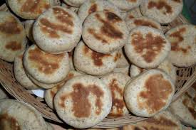 No Tienes Harina Pan Aqui Tienes 4 Ideas Para Preparar Arepas Saludables Food Arepas Colombian Food