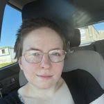 Darcy Ringer's Instagram, Twitter & Facebook