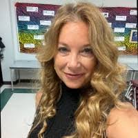 Melissa Bodine's Instagram, Twitter & Facebook