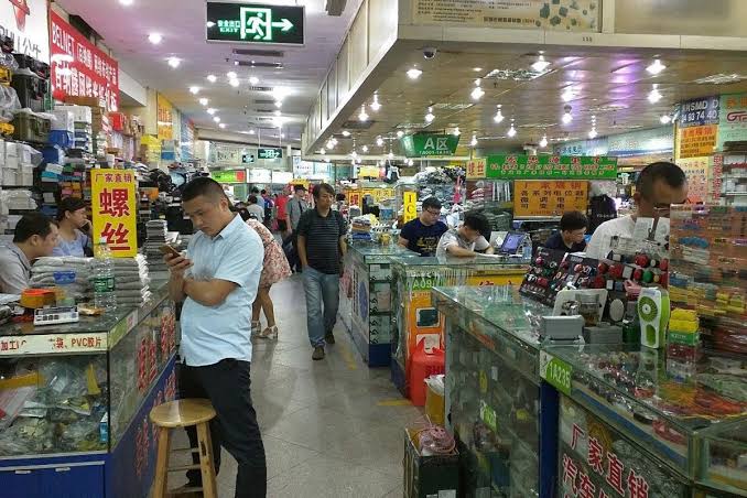 Mga resulta ng larawan para sa electronics markets of Shenzhen , cheapest electronics"
