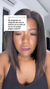 Cómo arreglar y colocar una peluca brindando transparencia y fijación