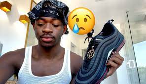 Anyway, since then, nas, whose real name is montero lamar hill has announced releasing his very own nike 'satan shoes' with human blood in them for a whopping $1,018. Rp8 S0ok2tjinm