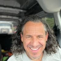 Eric Riggins's Instagram, Twitter & Facebook