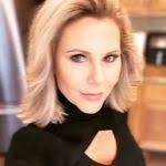 Jennifer Perot's Instagram, Twitter & Facebook