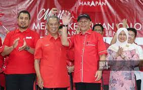 Yb mdalwi che ahmad ustaz tuan anuwa #prktanjungpiai #bn #weejeckseng. Prk Tanjung Piai Karmaine Sardini Calon Ph