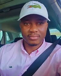 Ah yes...Memories of my days as a DJ. 😘