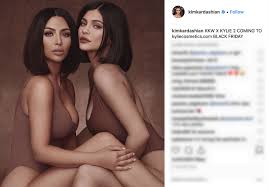 Tampoco tendremos que esperar mucho para hacernos con la nueva fragancia de kim y kylie porque, según ha confirmado kim en su perfil en instagram, el perfume se lanzará el 23 de agosto. Are Kim Kardashian And Kylie Jenner Cooking Up A Perfume Together Free Malaysia Today