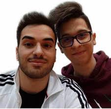 intro di kendal l'imperatore,bellafaccia il pollo,porkmodz,marcy,lyon,lorenzist. 