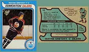 Shop comc's extensive selection of wayne gretzky rookie card hockey cards. 1979 Topps 18 Wayne Gretzky Rookie Card Hof Edmonton Oilers Canadian Reprint Hockey Card At Amazon S Sports Collectibles Store