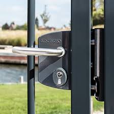 Das gartentor mit einem schloss sichern. Locinox Zaun Und Torbeschlage