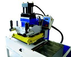 E' un piacere per noi presentarti l'innovativa macchina fustellatrice con il piano riscaldato,una novità assoluta, la bellissima. Fustellatrici Presse E Fustellatrici