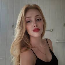 Vuelve totalmente 𝐆𝐑𝐀𝐓𝐈𝐒 nuestro 𝐂𝐡𝐢𝐜𝐡𝐚𝐫𝐫ó𝐧 𝐏𝐨𝐩🤤por la  compra de un Super familiar! A 𝐬𝐨𝐥𝐨 𝐬/𝟔𝟒.𝟗𝟎 llévate 12 piezas de  pollo🍗 + 12 nuggets + 1 papa Cajún super familiar🍟 + 1 delicioso