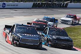 They're just not quite registering as clearly when they're gathering around someone else's cell phone for the race. Entry List 2020 Nascar Hall Of Fame 200