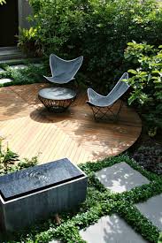 Cottage Garden Design Ideas From A Melbourne Makeover Photography By Ben Scott From The Augus Backyard Seating Area Small Courtyard Gardens Backyard Seating