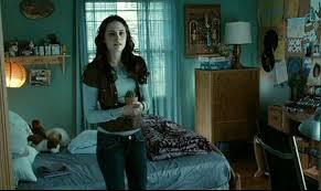 Twilight Bella Swan S House Is For Sale In Oregon Hooked On Houses Bella Swan Movie Bedroom Twilight
