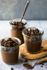 Pouding Moka De Chia Crumble De Graines De Citrouille Food Healthy Food Menu Good Healthy Recipes