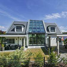 Zweigeschossiger Wintergarten Als Teilverglasung Des Satteldachs In Schweinfurt Wintergarten Moderne Home Plane Anbau Haus