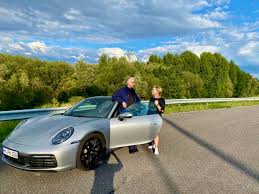 Porsche. Großer Handwerker-Test: Elektriker vs. Schornsteinfeger - lebalcony