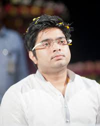 Abhishek Banerjee's Instagram, Twitter & Facebook